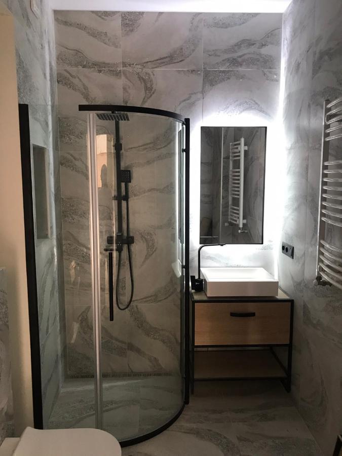 New Apartment Vivita Uzhhorod Εξωτερικό φωτογραφία